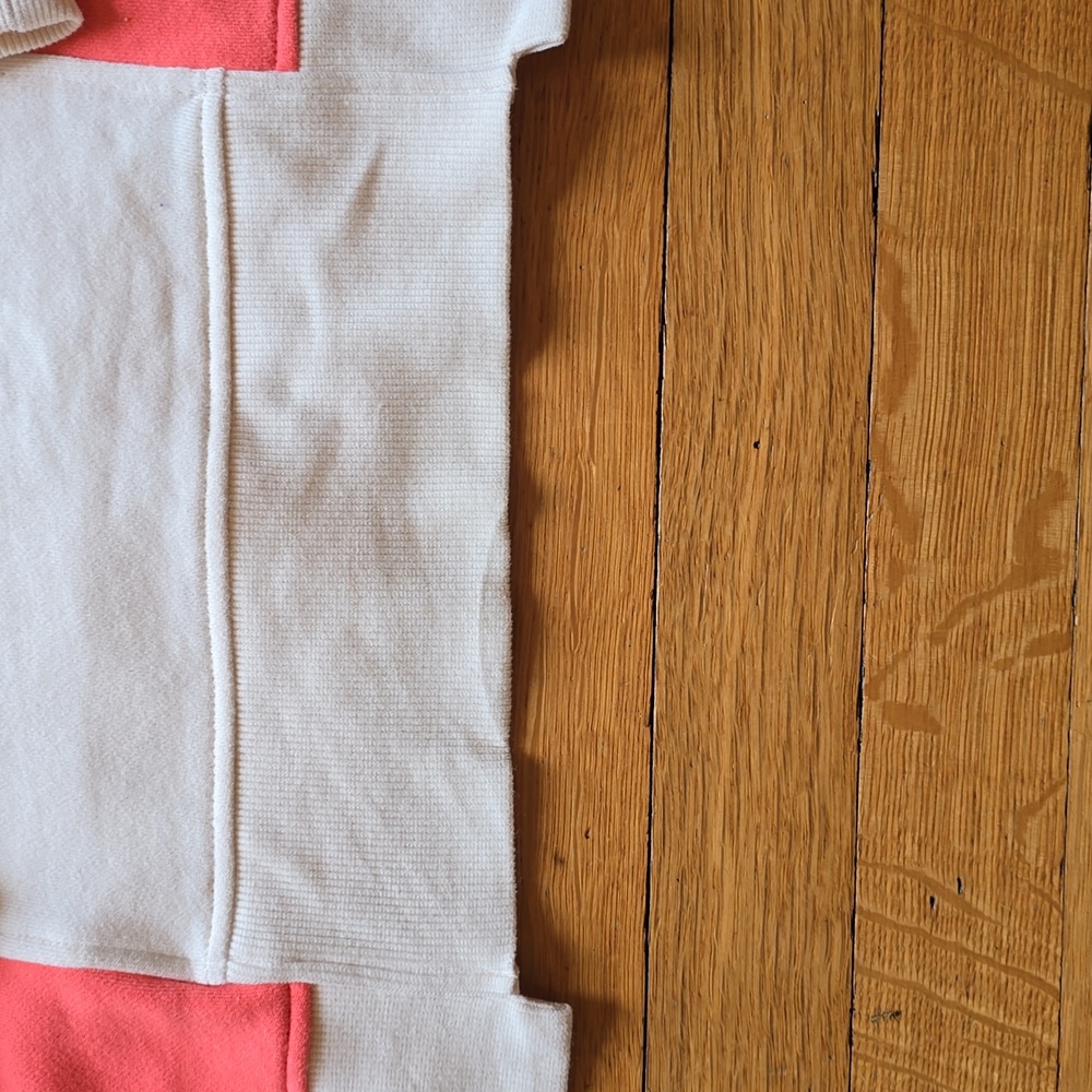 Evereve, Coral & Cream Colorblock Sweatshirt, Drop Shoulders, EUC, Women's S - Picture 10 of 12